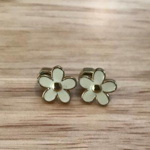 Daisy Stud Earrings